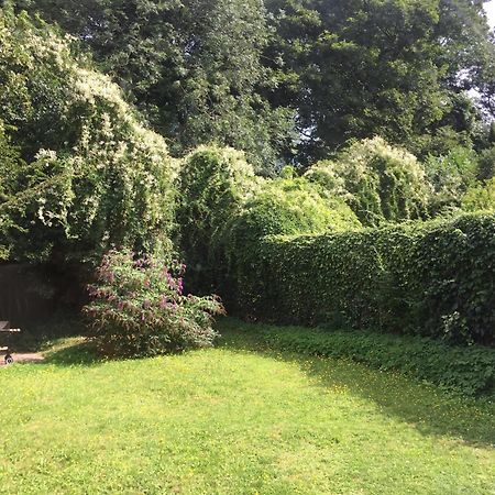 Hotel Golden Triangle House NWI Zewnętrze zdjęcie